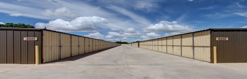 This 360 view shows the rows of outdoor storage units lined up