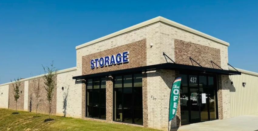 About Hunt Farms Self Storage in Lowell, AR