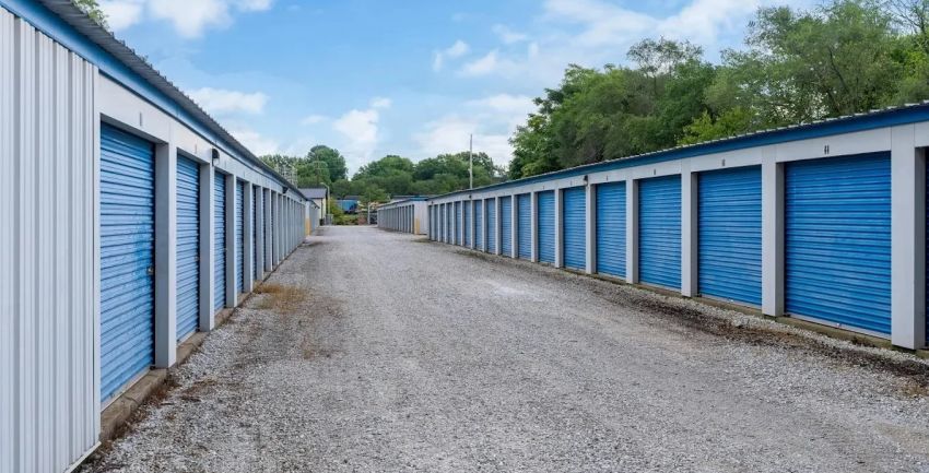 About SpaceVault Self-Storage in Lafayette