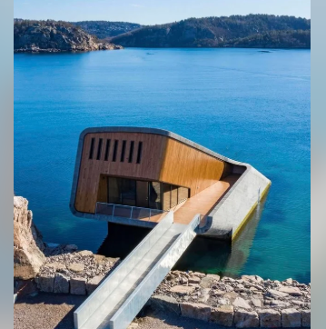 The First European Underwater Restaurant Opened In Norway