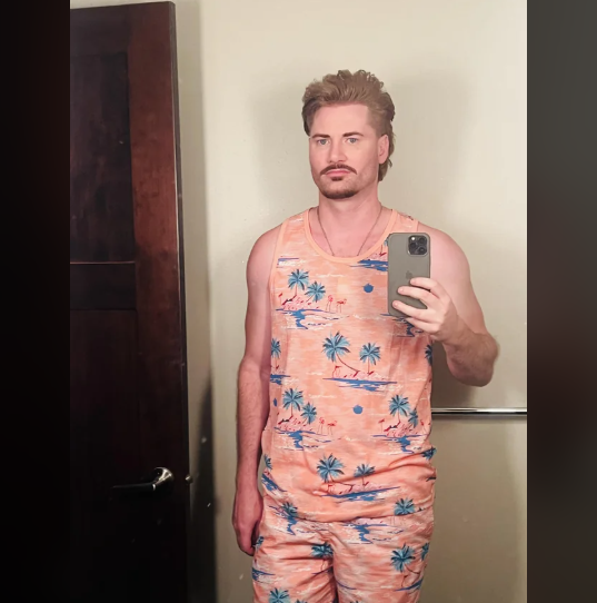 I Won Best Dressed for 80s Night at the Bar Without Knowing It Was 80s Night