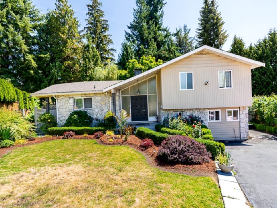 8240 Manson DR Burnaby Burnaby For Sale, R3032621 - StrawHomes.com