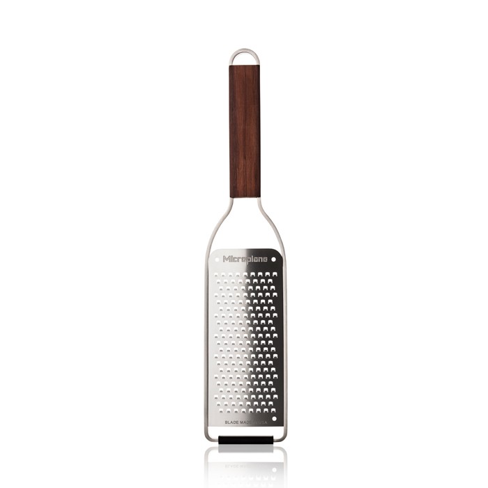 microplane-master-series-coarse-grater