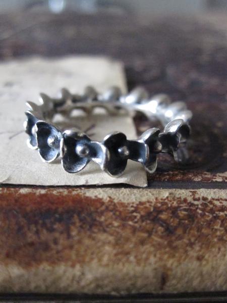 CollardManson Silver Flower Ring