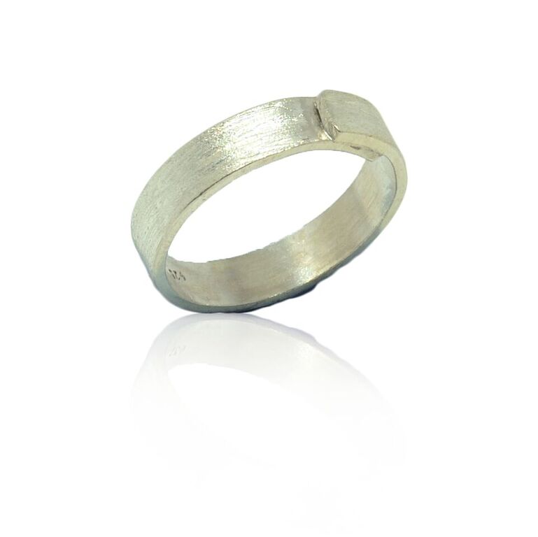 Window Dressing The Soul Silver Brushed Overlap Band Ring