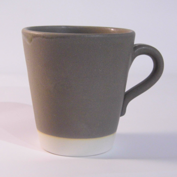 eve-small-khaki-matt-mug