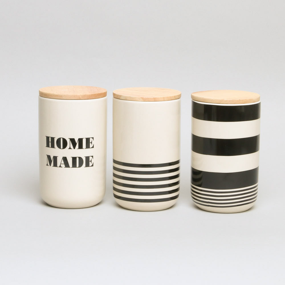 monochrome-storage-jars-1