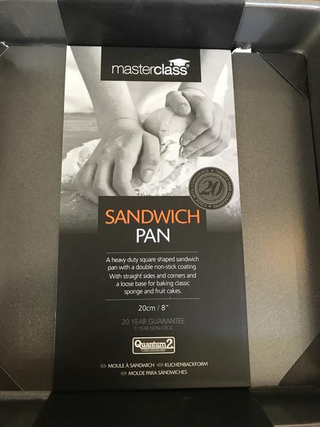 masterclass-square-sandwich-pan-20-cm