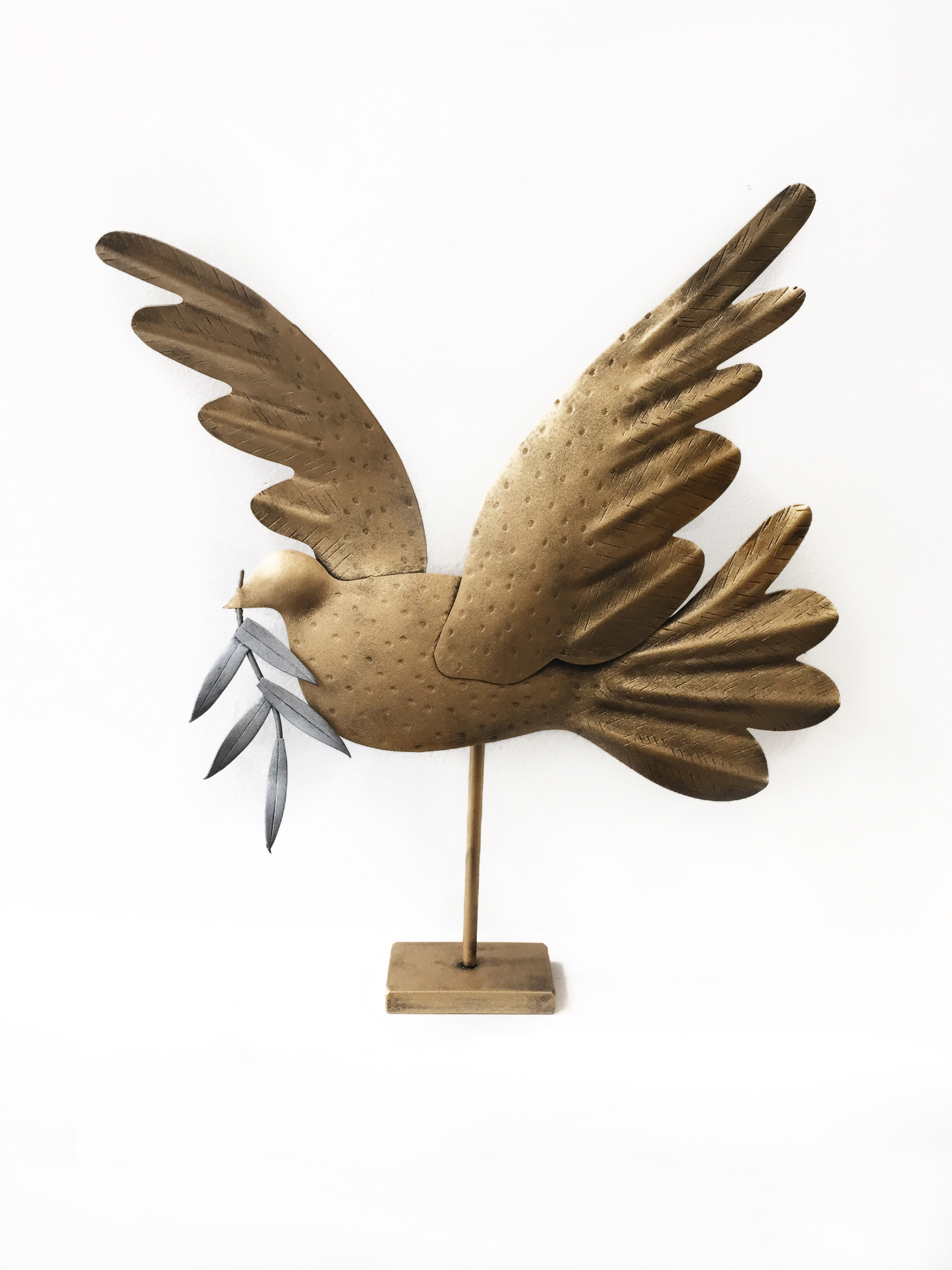 THE COLLABORATIVE STORE Bronze Decorative Dove