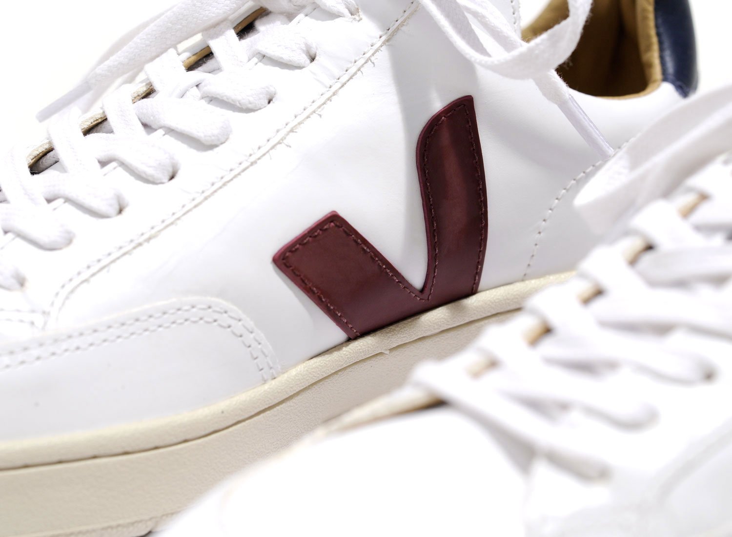 veja v12 white marsala nautico