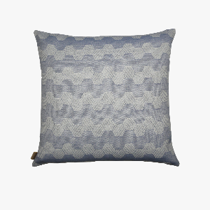 mynn-blue-and-white-fulham-cushion