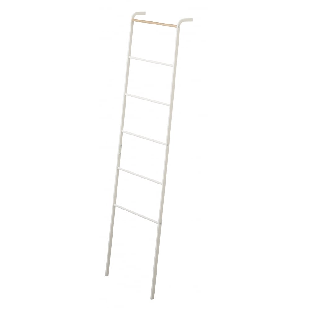 yamazaki-white-tower-leaning-towelaccessory-ladder-hanger