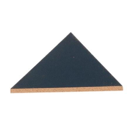 iris-hantverk-triangle-shape-cork-trivet