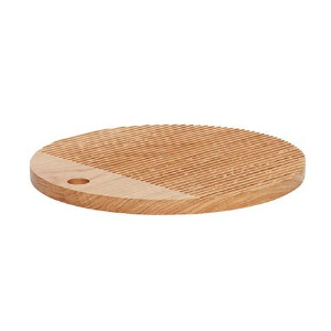 hubsch-medium-round-oak-cutting-board-with-lines