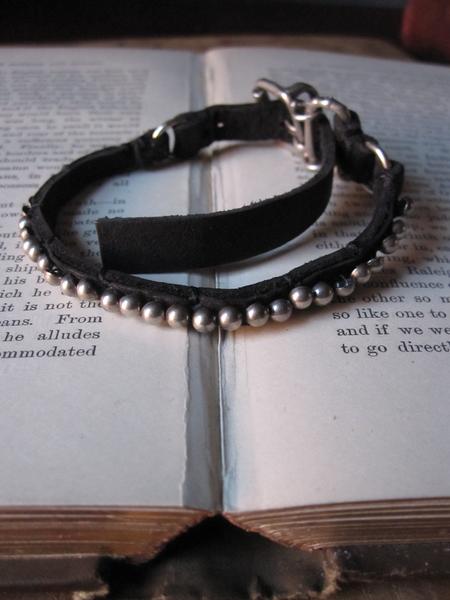 goti-leather-bracelet-with-silver-br-216