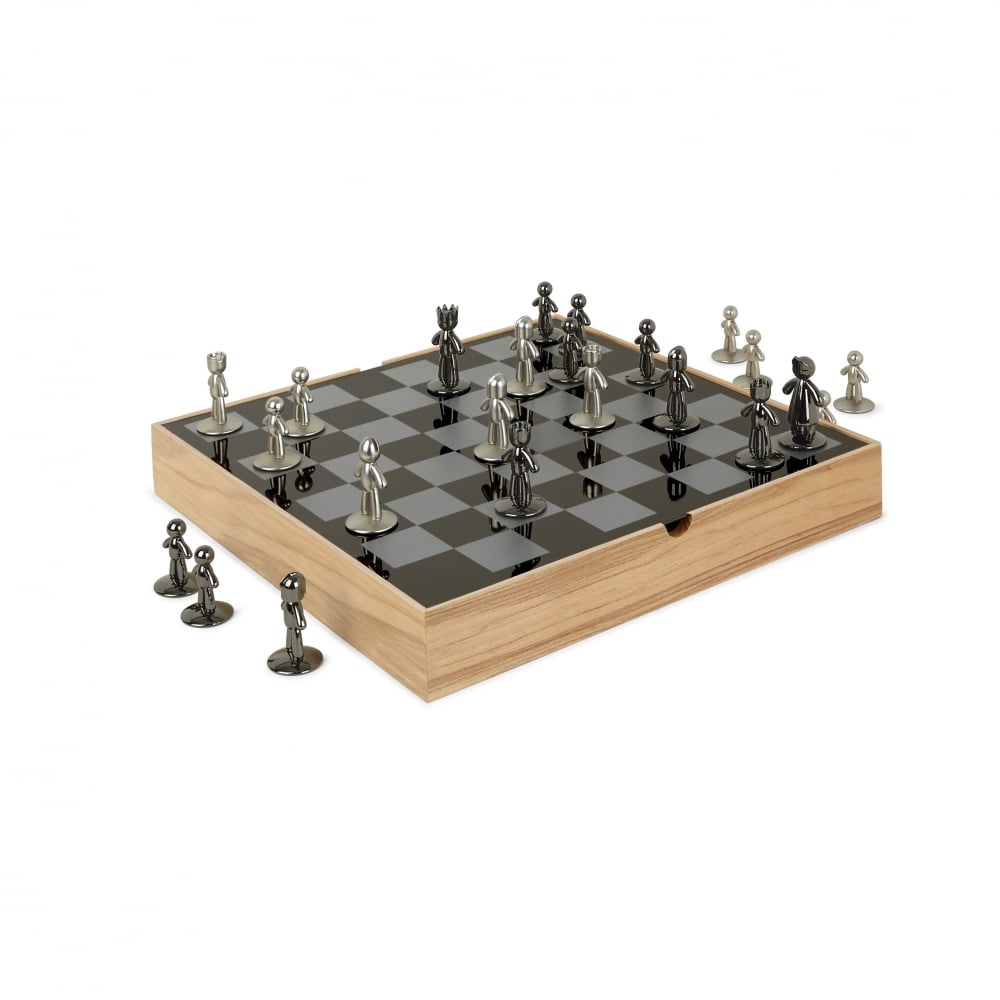 umbra-buddy-chess-set