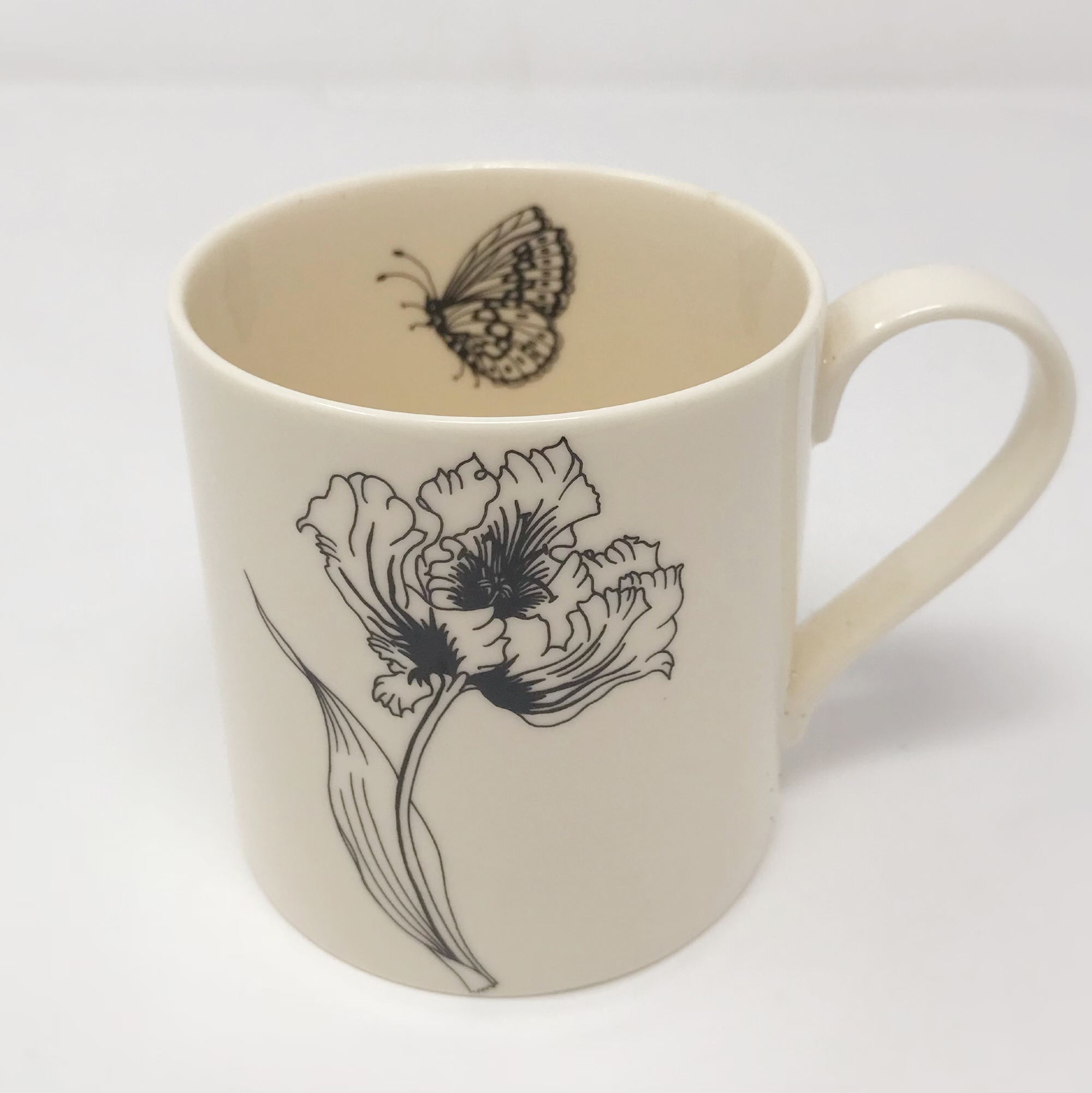 pale-and-interesting-tulip-butterfly-modern-botanicals-flower-mugs