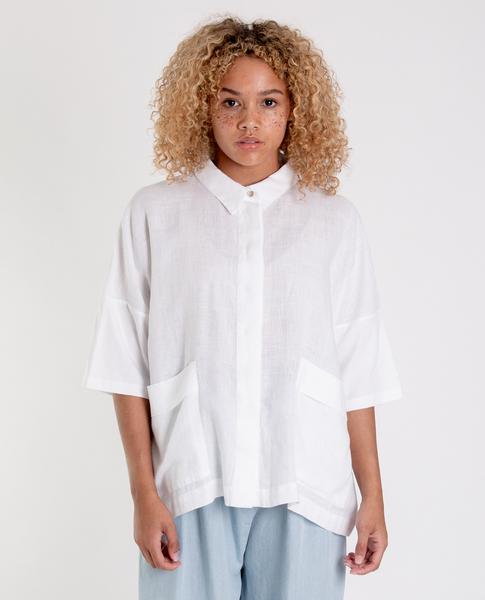 beaumont-organic-naomi-linen-shirt-in-white