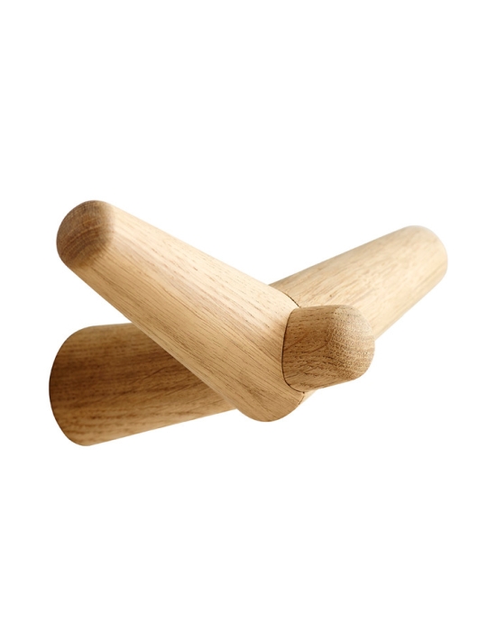 Woud Medium Oak Tail Wing Hook