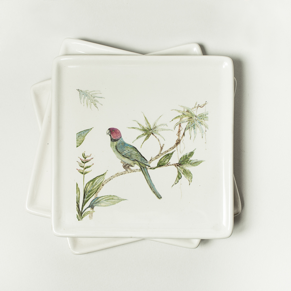 Q&Q Set Of Square Dishes