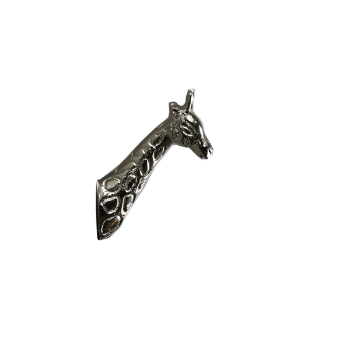 on-mini-silver-metal-barnrum-giraffe-hook