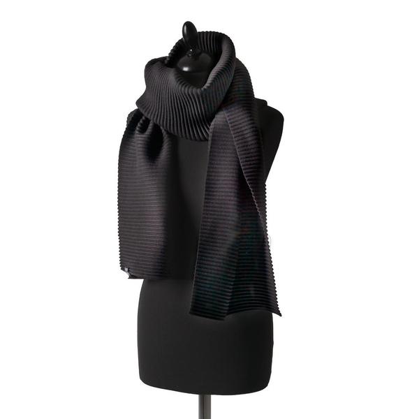 design-house-stockholm-pleece-scarf-long-in-black