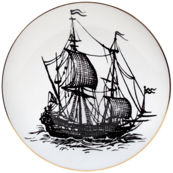 rory-dobner-medium-pirate-ship-perfect-plate