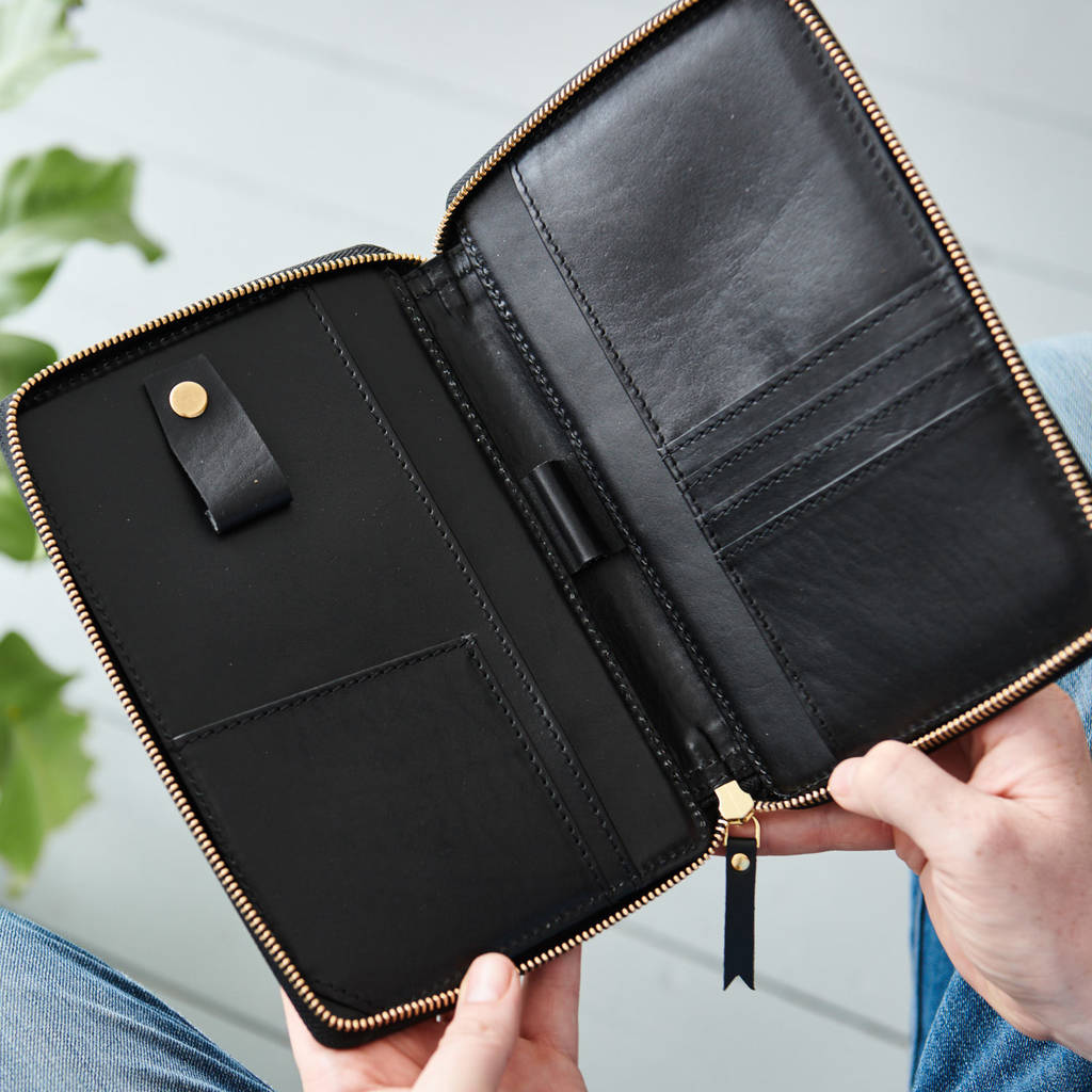 Vida Vida Mini Leather iPad Travel Wallet