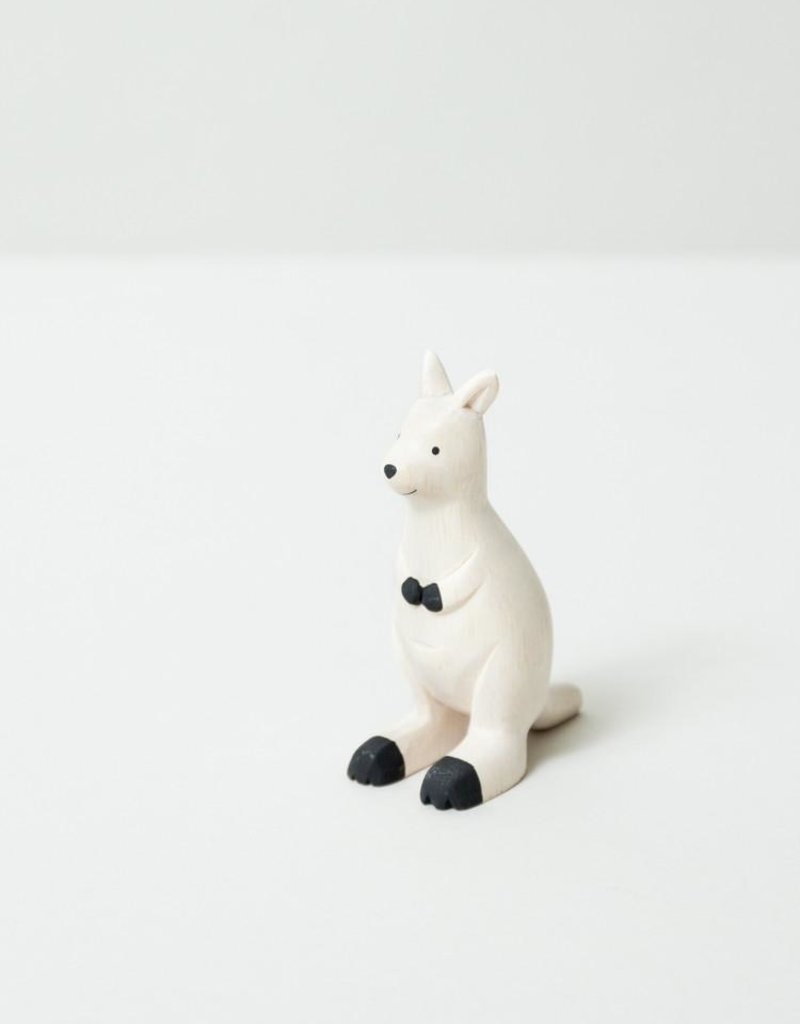 t-lab-light-wood-and-black-wooden-kangaroo