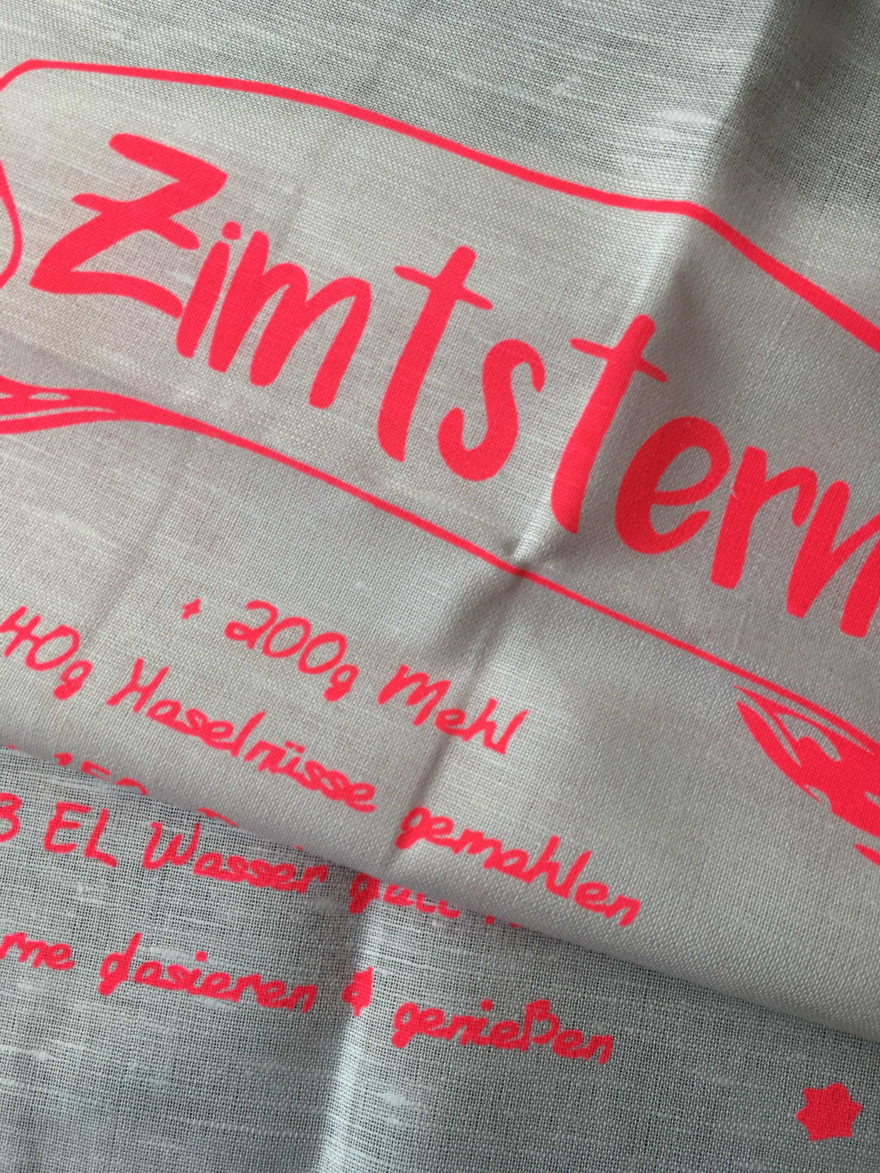 Zimtstern Tea Towel