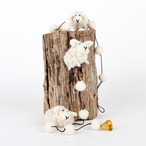 Sjaal met Verhaal Wool Felt Garland Sheep