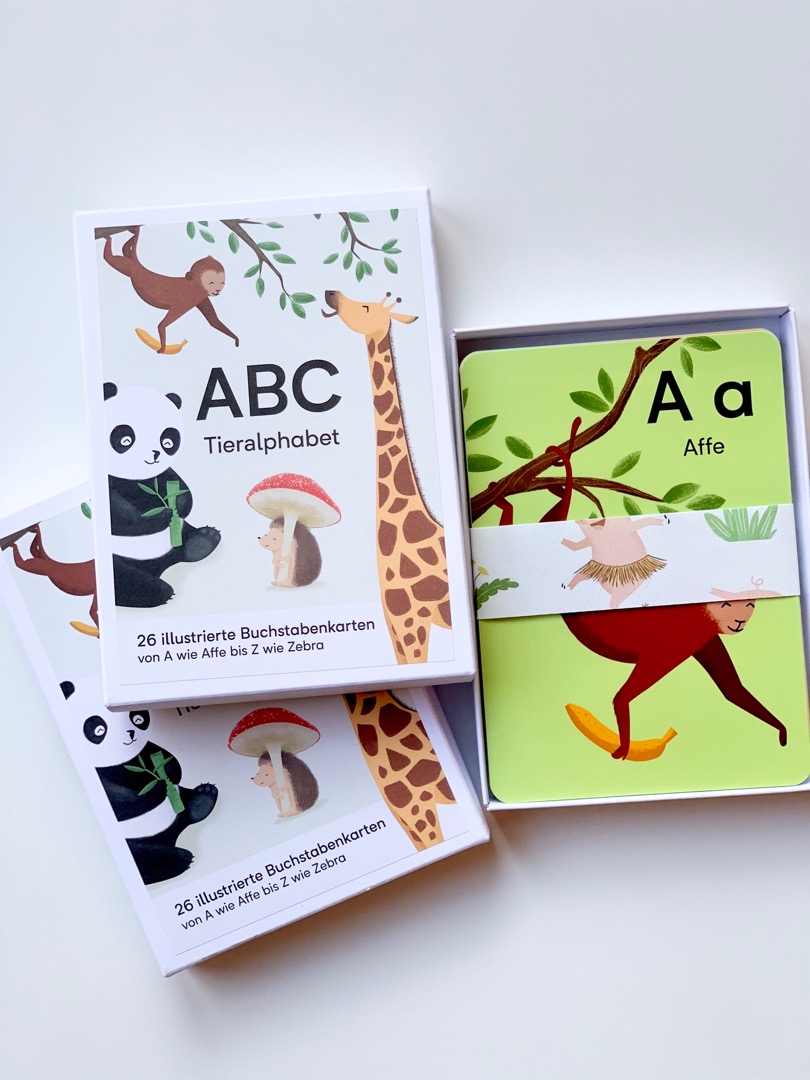 VIERUNDFÜNFZIG ILLUSTRATION Tier Alphabet Abc Card Set