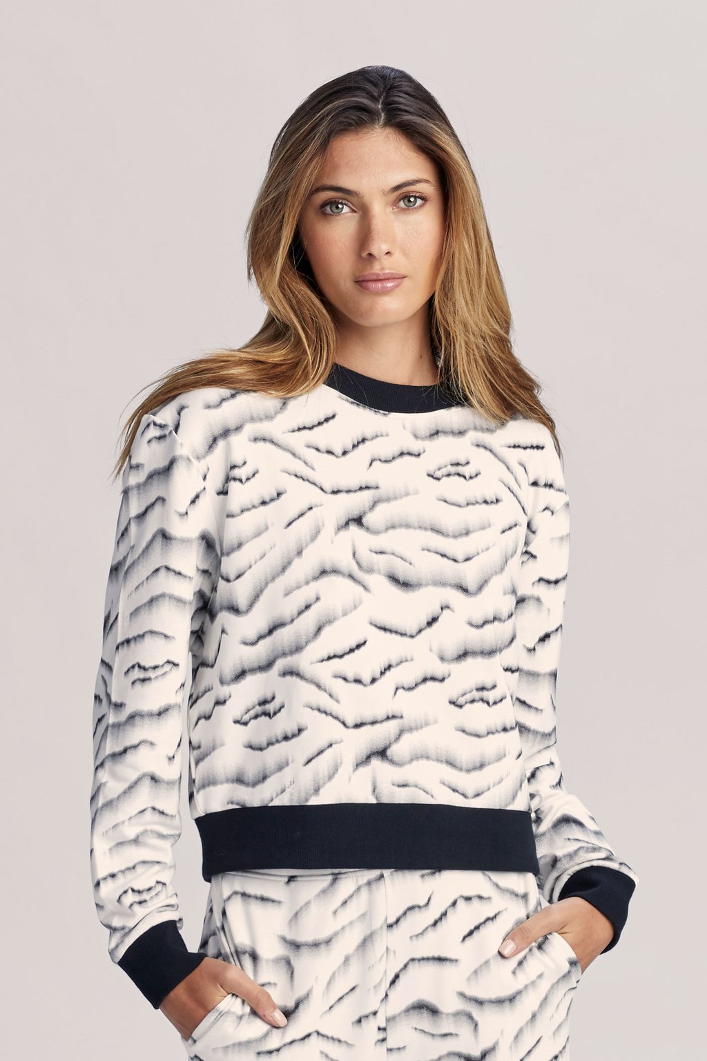 Varley Sawtelle Sweat in Blurred Tiger