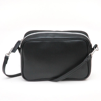 caroline-gardner-black-camera-bag-1