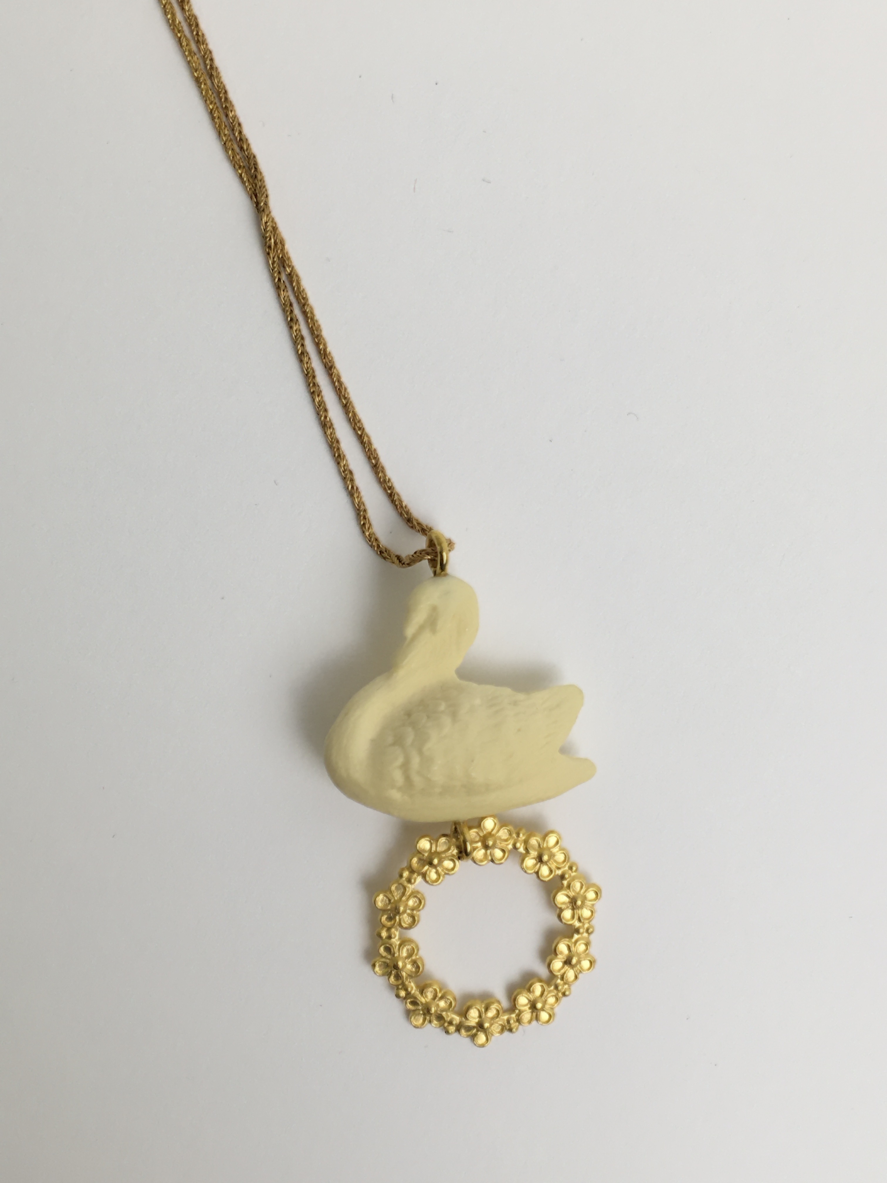 Doll Up Sisters Necklace Swan on Gold Ring