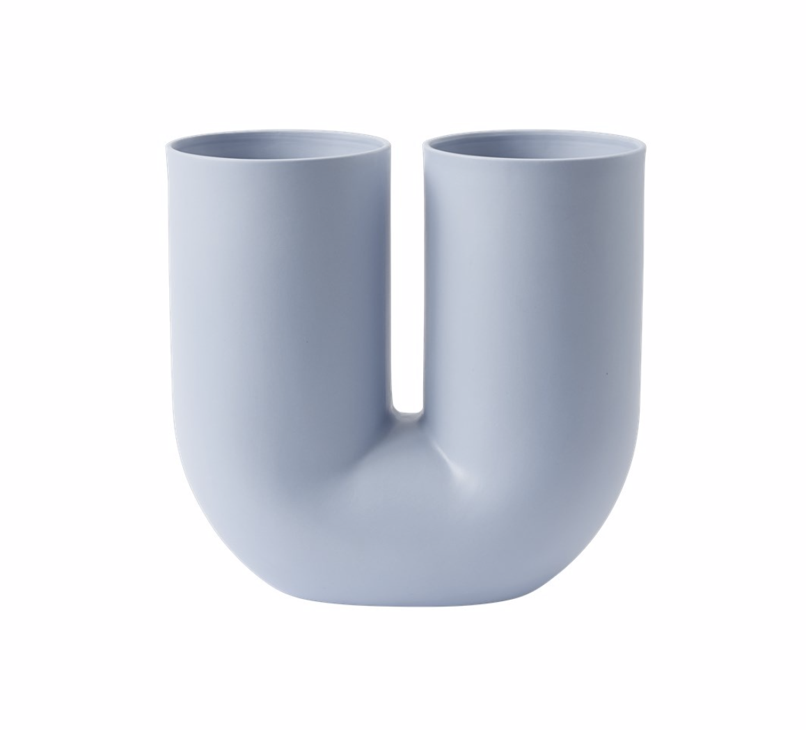 muuto-kink-vase-blue