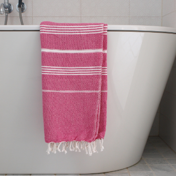 ottomania-fuchsia-and-white-hammam-towel