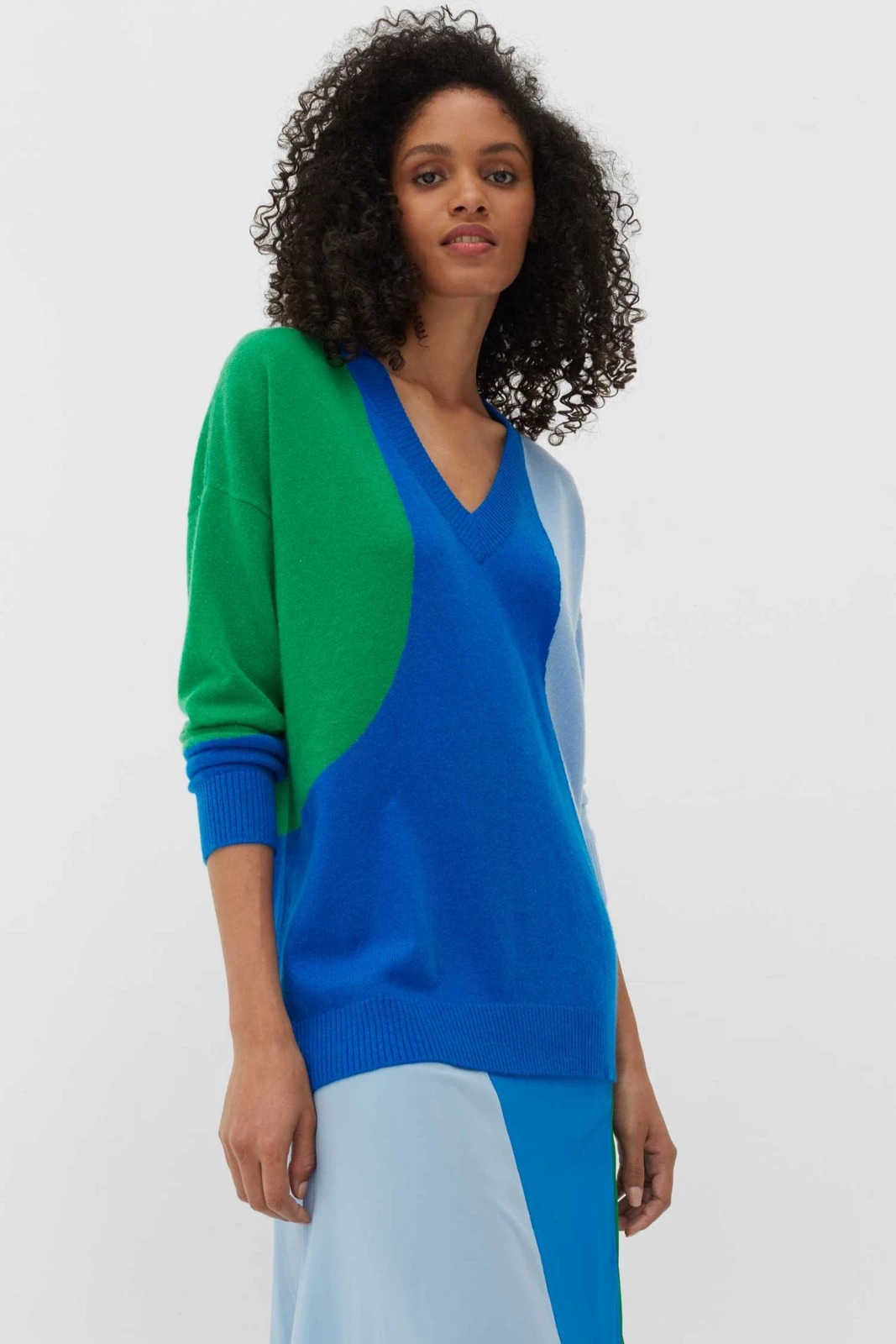 Chinti & Parker Flash V Neck Sweater in Royal Blue