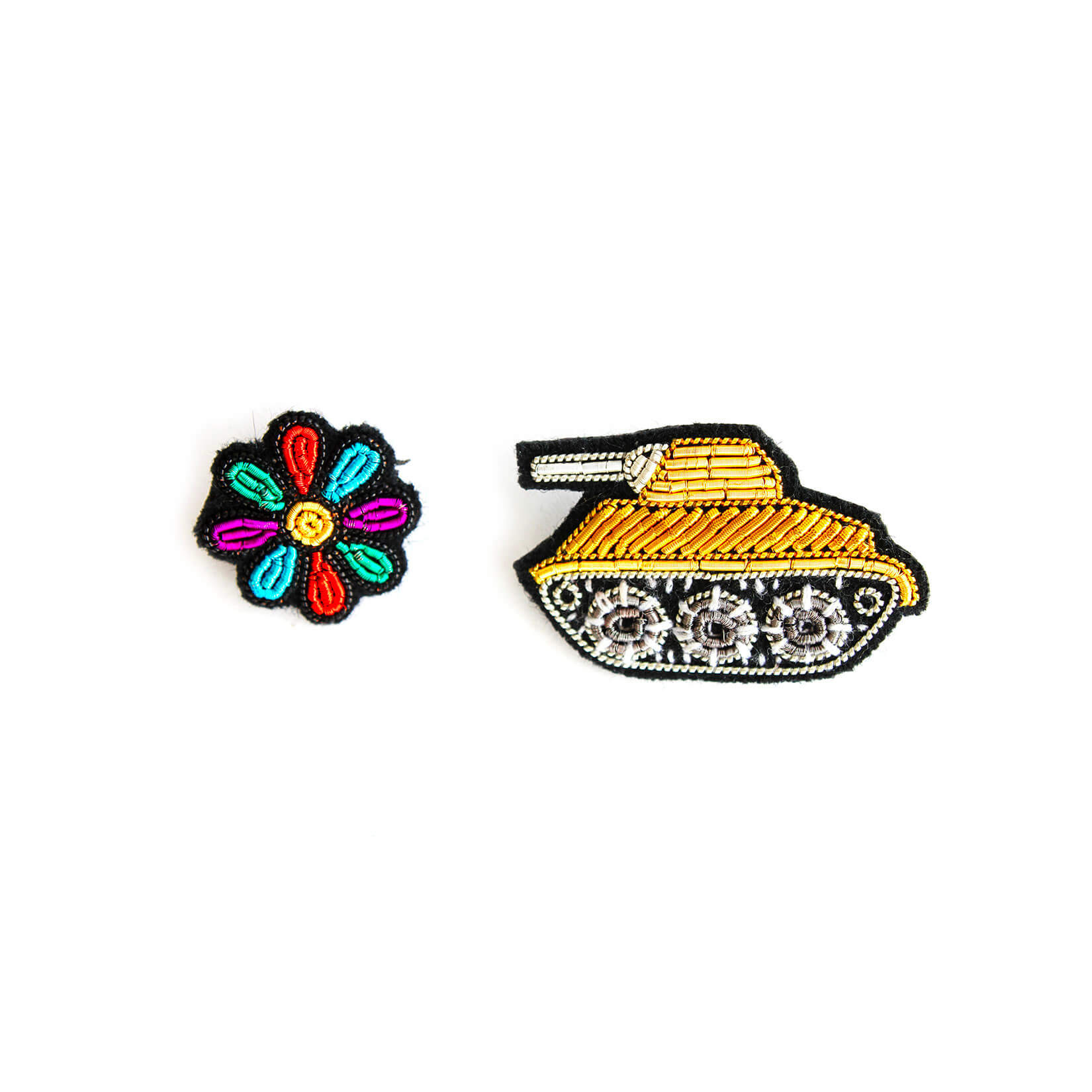 Set of Tank and Flower Brooch