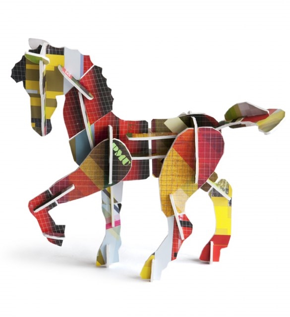 Kidsonroof Cardboard Horse Totem