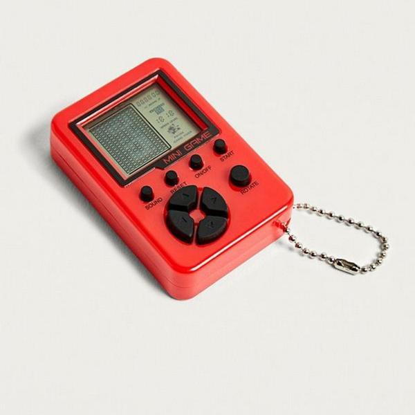 kikkerland-design-pocket-arcade-game