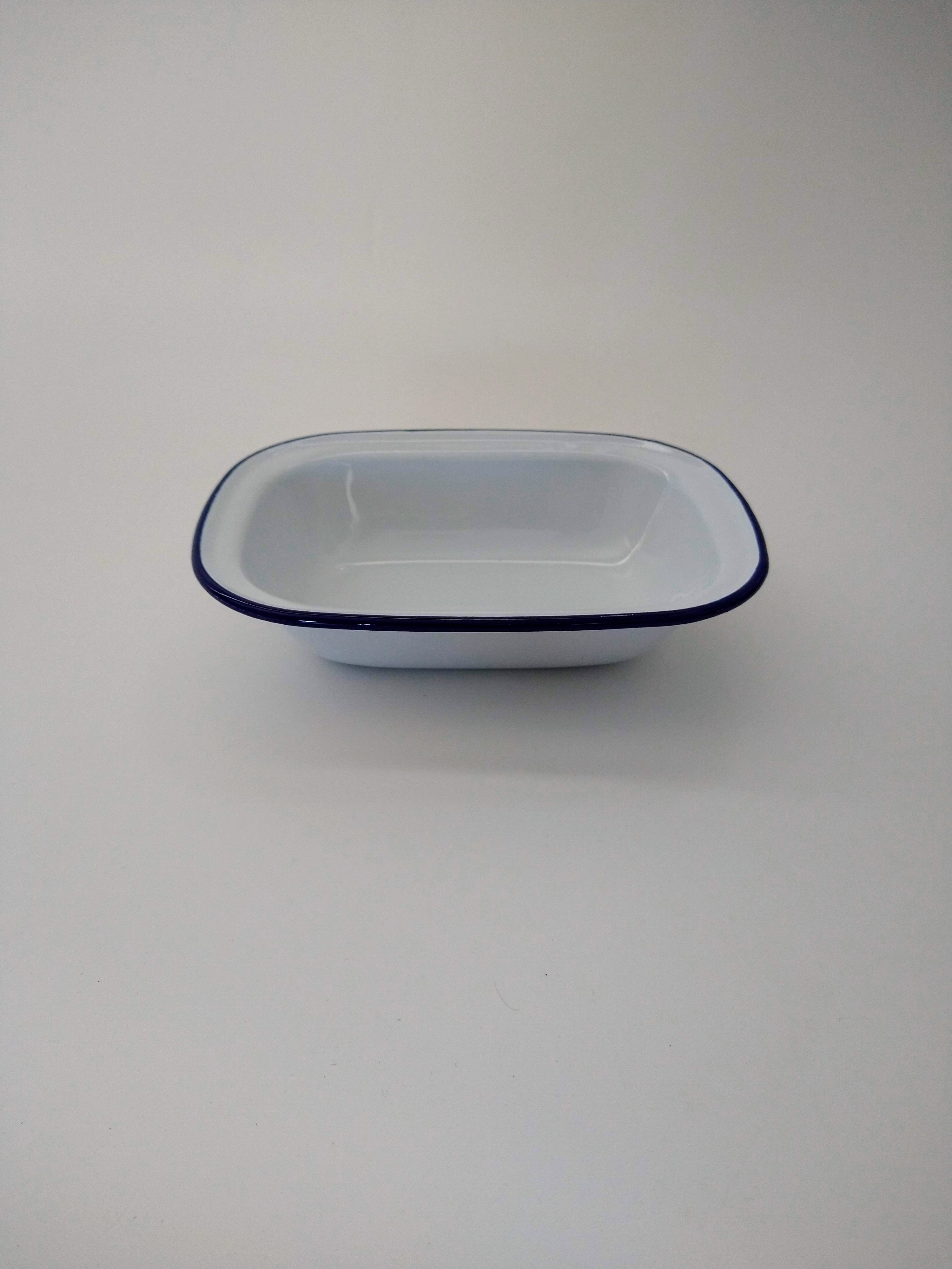 Falcon Enamelware Pie Dish 20cm