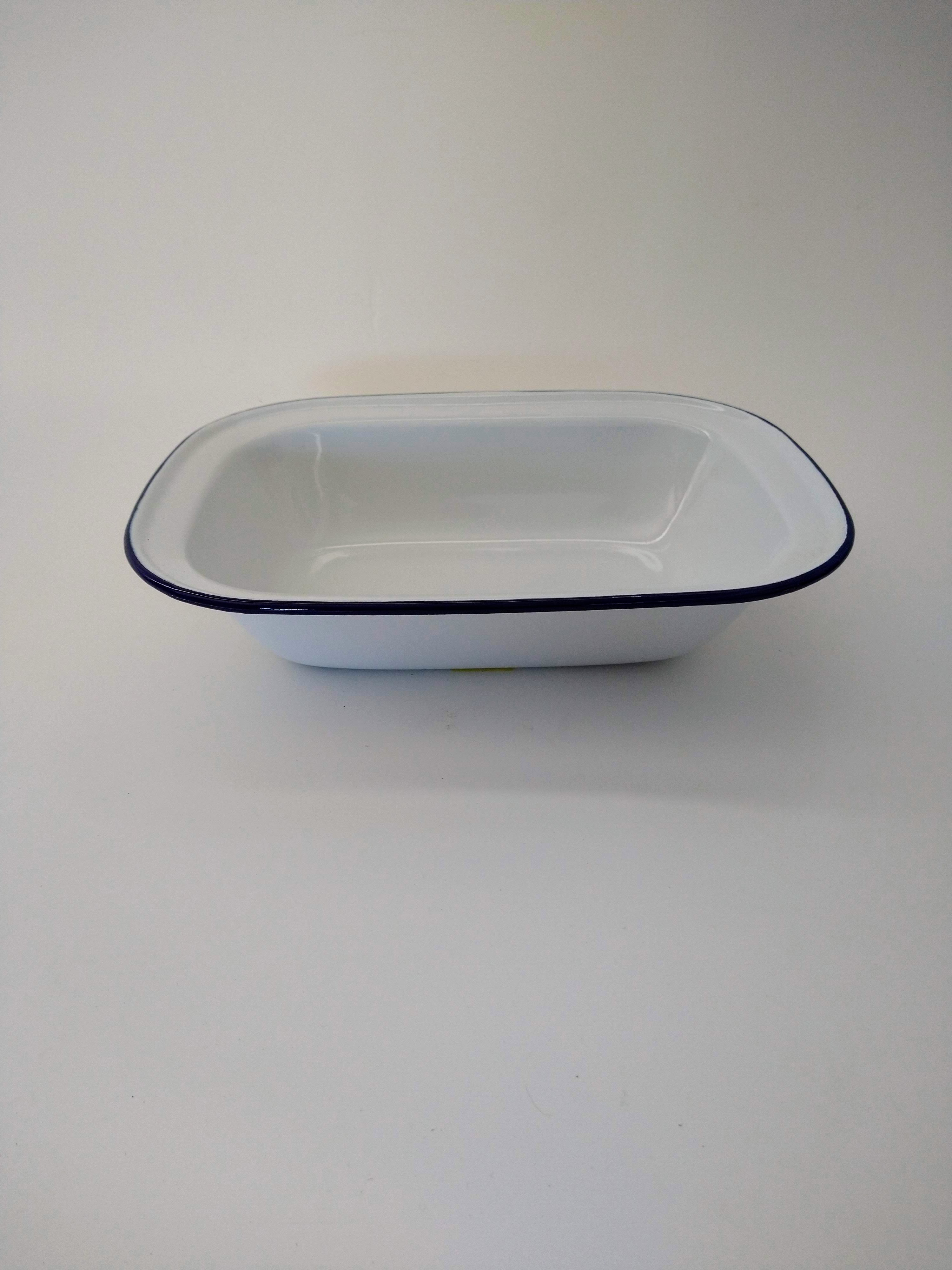 Falcon Enamelware Pie Dish 28cm