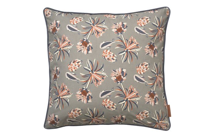 cozy-living-scandi-floral-beige-cushion