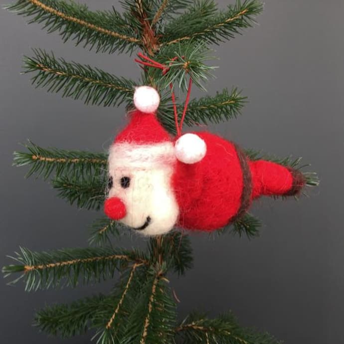 Trouva: Flying Santa Tree Decoration