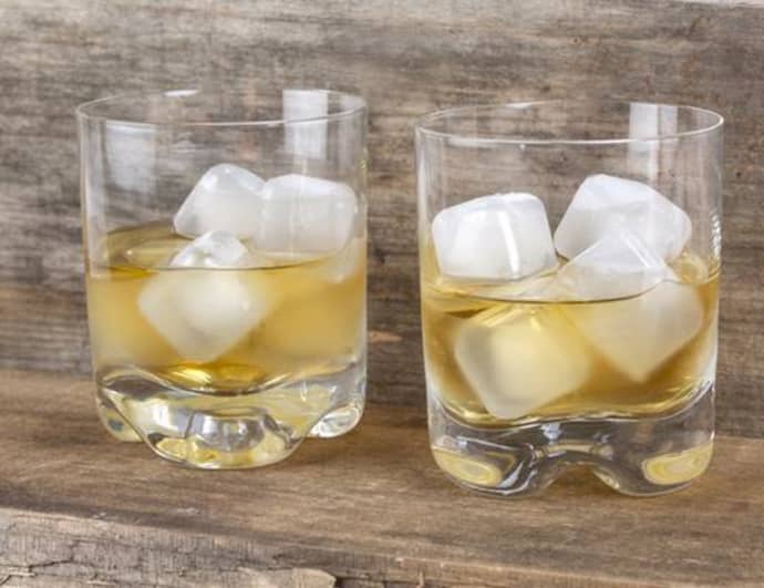 Trouva Set Of 30 Clear Plastic Pe Reusable Ice Cubes