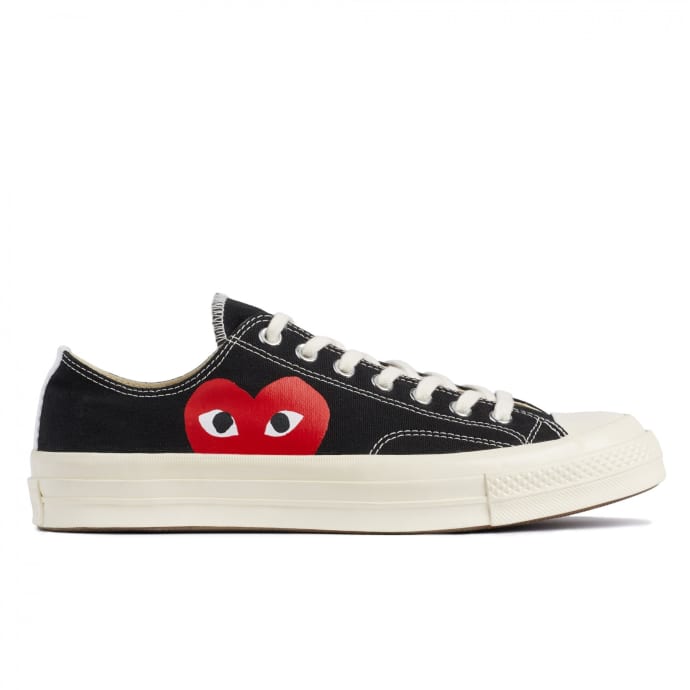 converse red heart shoes