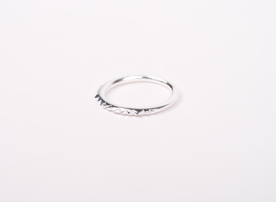 Jukserei Silver Pyramid Ring