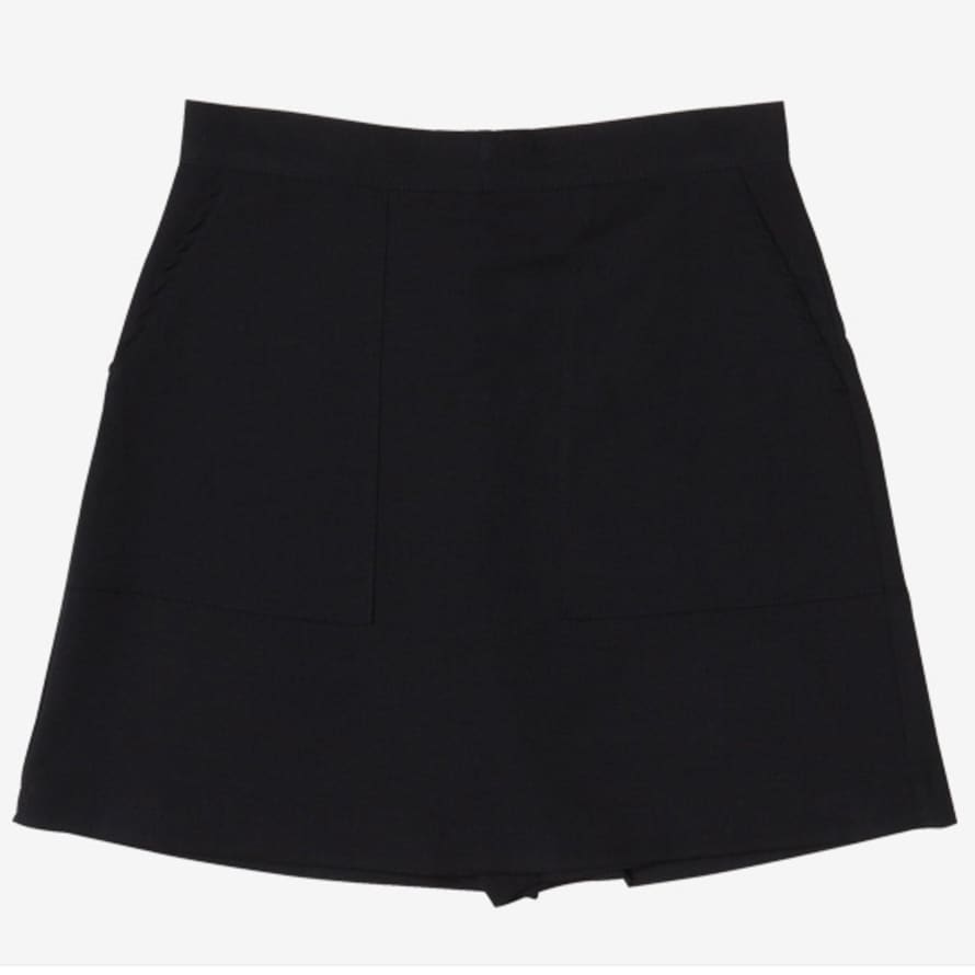 Among High Waisted Skort Black