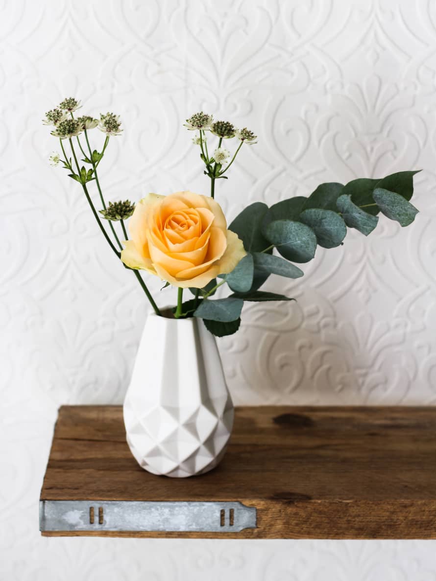 Hubsch White Porcelain Fluted Vase